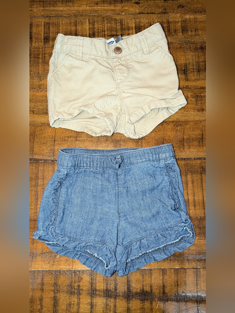 Old Navy Girls' Khaki and Chambray Blue Shorts Duo, 18-24m, Excellent Condition